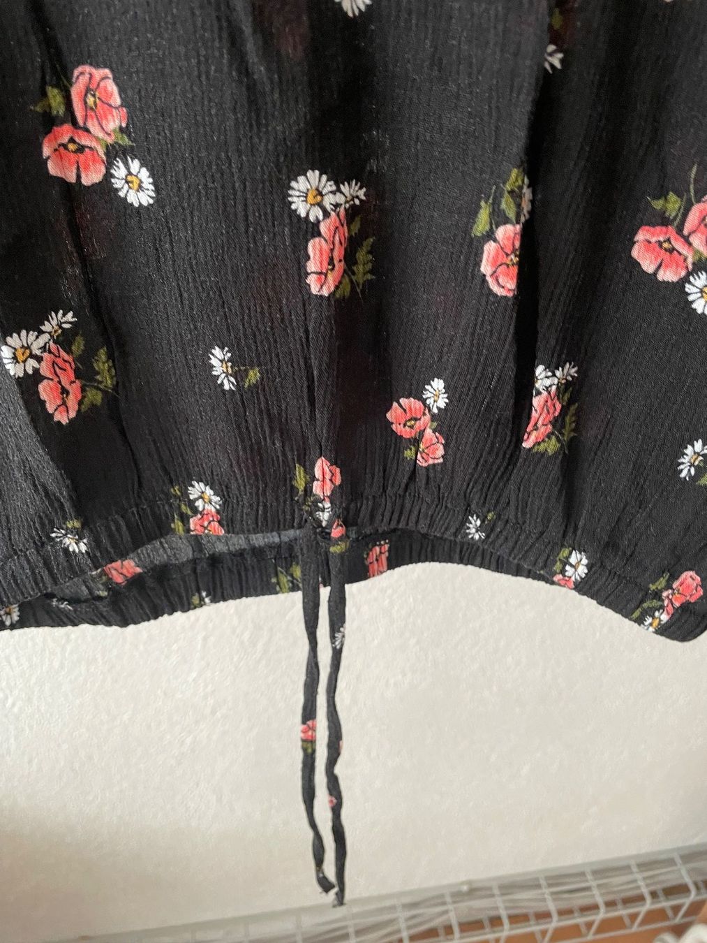 C&A Blusen: Schwarze Clockhouse Bluse, Gr. 36, mit Blumenmuster rosa – Gebraucht aus Hubersdorf von JanasHeartTreasures 3