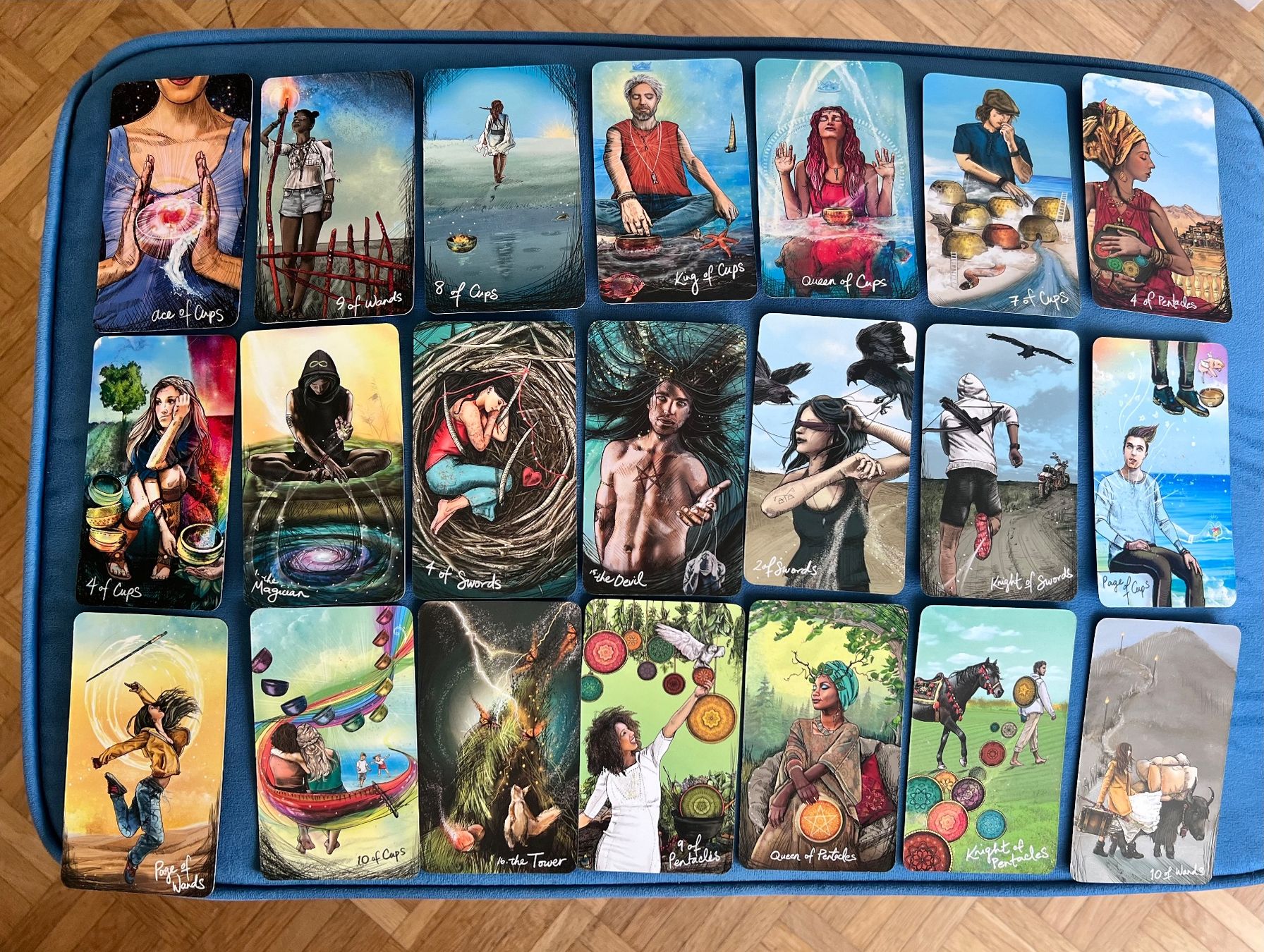 Spiele: Light Seer’s Tarot Karten Deck – Neu (gemäss Beschreibung) aus Effretikon von YaMn 5
