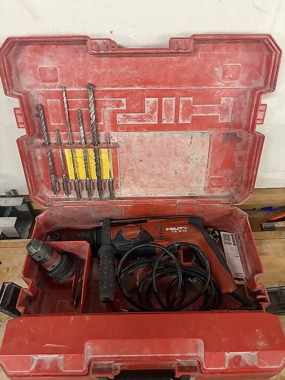 Trapani: Hilti Bohrhammer  – Usato da Lausen venduto da Gjuliana4