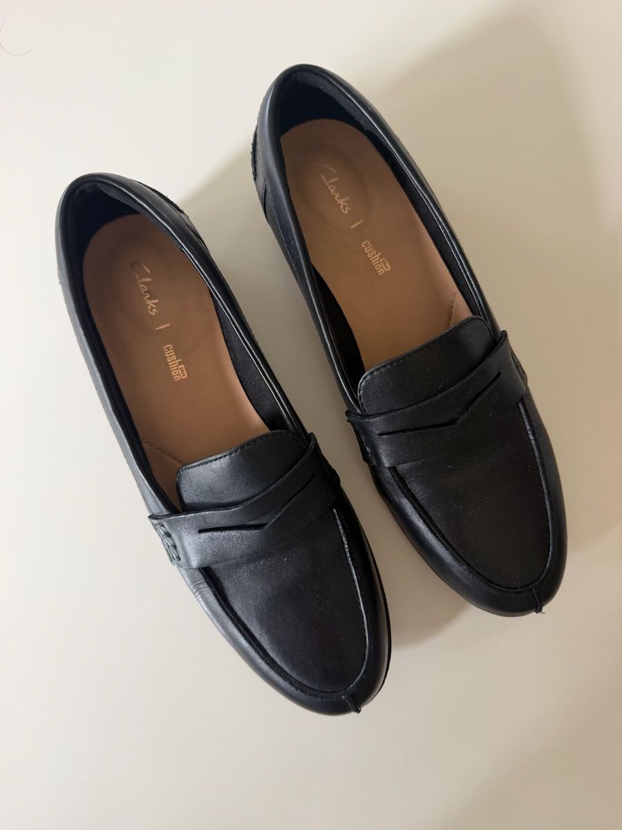 Clarks Scarpe da uomo: Clarks Leder Loafers Schwarz Gr. 40  – Usato da Zürich venduto da lau_r6sl 1