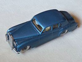 Lone Star Roadmaster Rolls Royce Silver Cloud II Modellauto