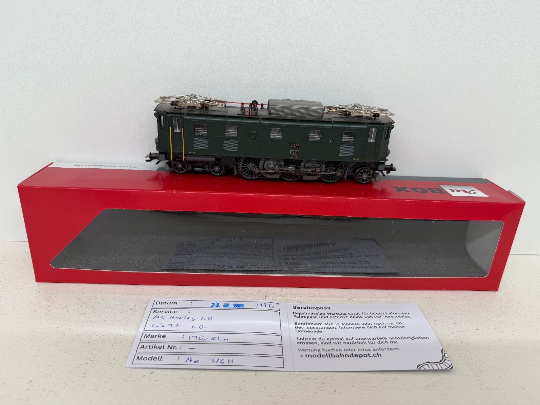 Märklin Modellini di ferrovie: Märklin H0  E-Lok SBB Ae 3/6 10456 / Digital – Usato da Büsserach venduto da ModellbahnDepot 1