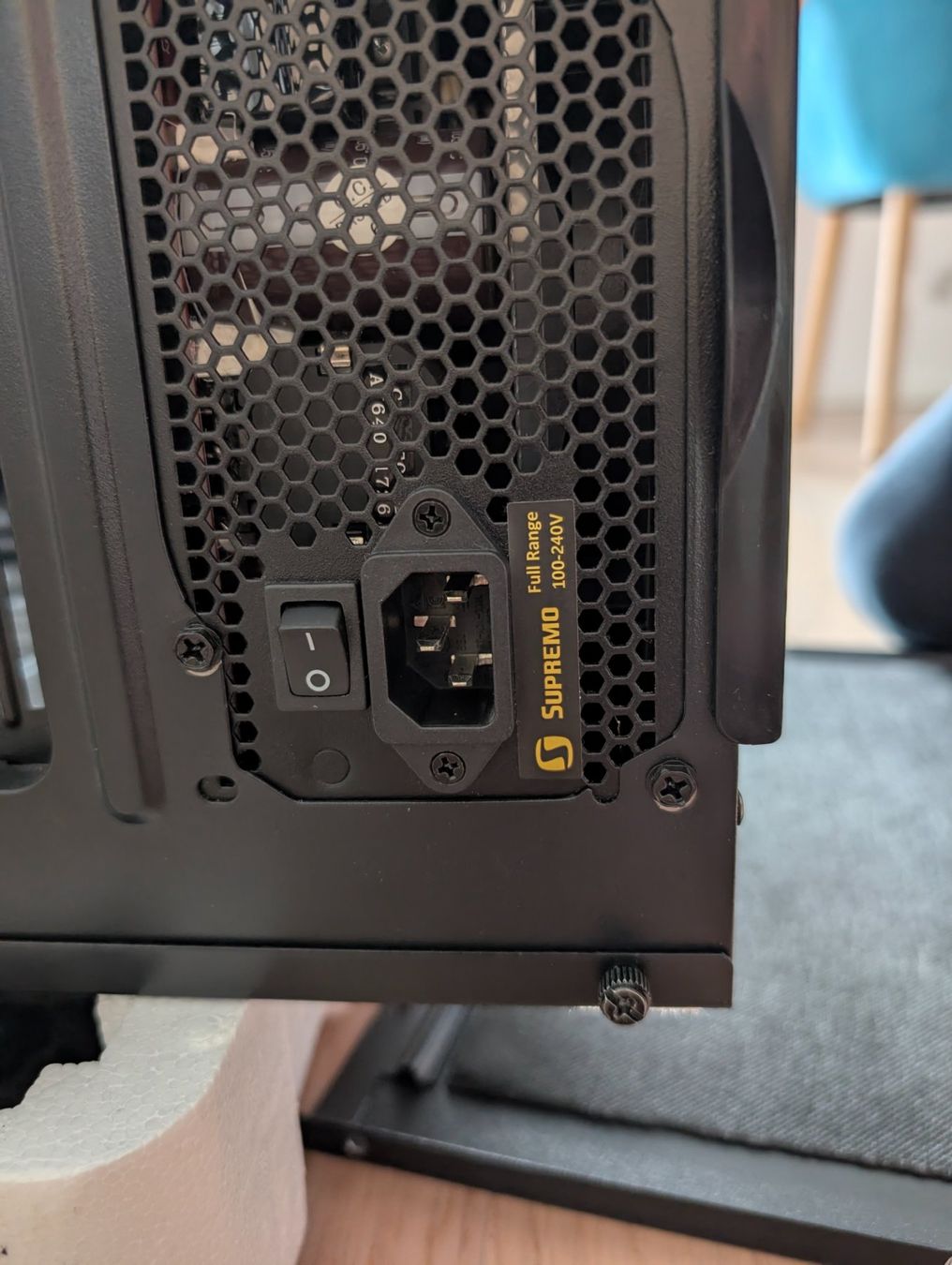 Custodie: PC mid tower chassis with 750W power supply – Usato da Bülach venduto da bla_lgy2 6
