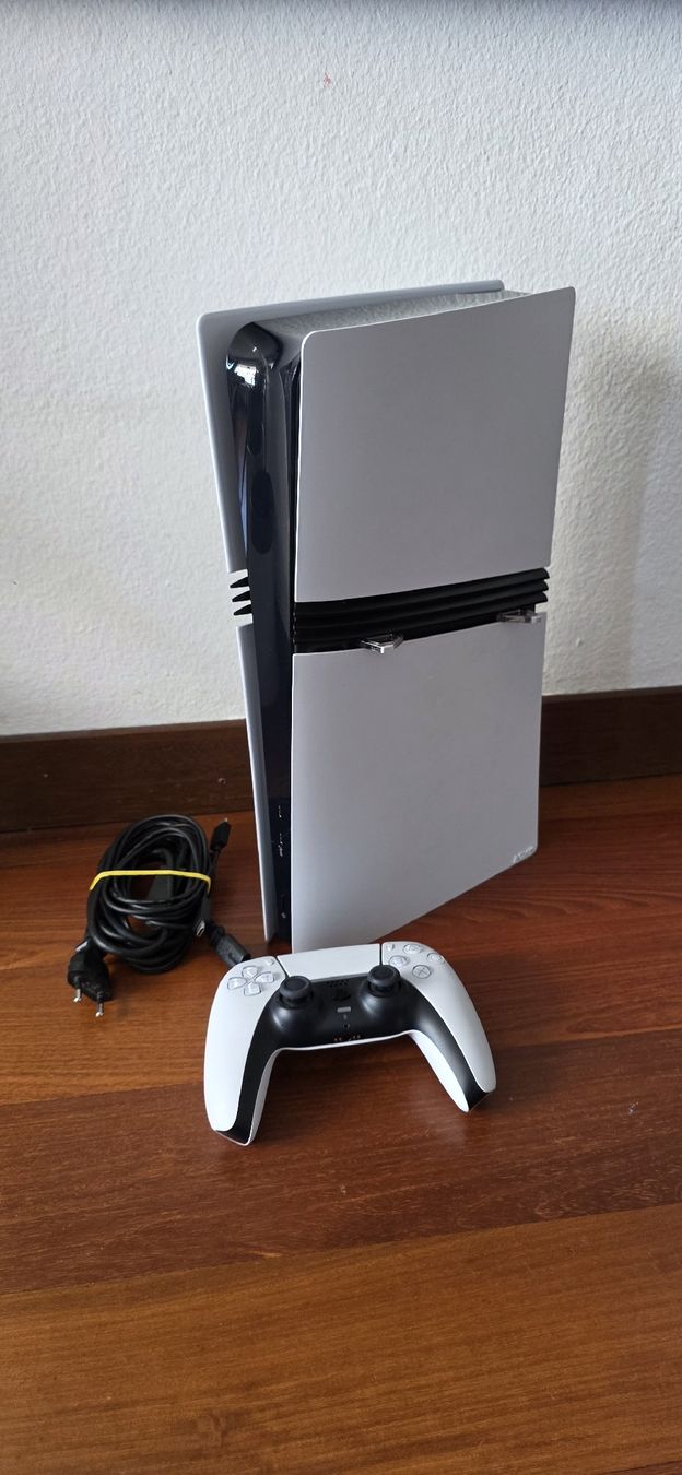 Sony Konsolen: PS5 Pro comme neuve  – Gebraucht aus Lausanne von qoq_x7cl 1