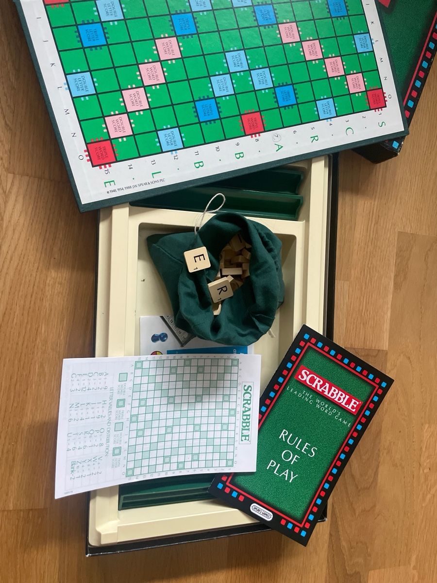 Jeux: Scrabble – D'occasion à Zürich par nie_6ls5 1