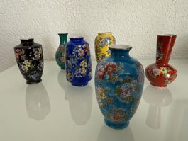 6 kleine chinesische Vasen