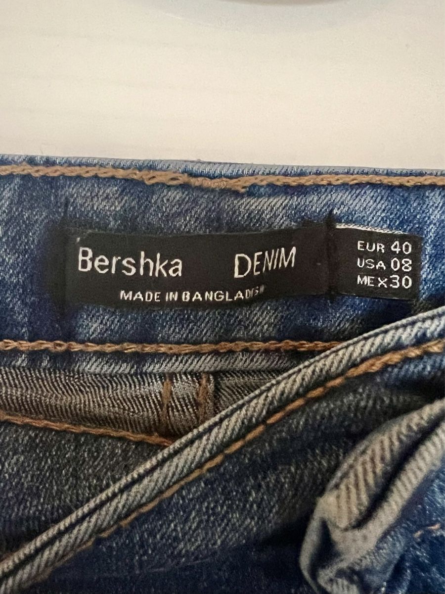 Bershka Jeans: Short jeans - Bershka - taille 40 – Gebraucht aus Bossonnens von noemie_01 2