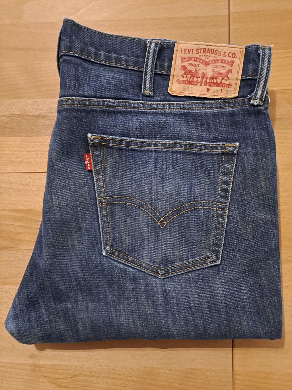 Levi's Jeans: Levis 511 W38 L32 – Usato da Meyrin venduto da dijin