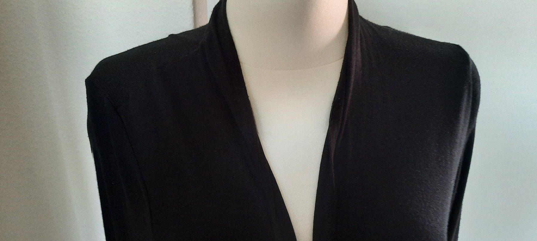 Giacche: ***STREET ONE*** Feinstrickjäckli schwarz Gr. 44 – Usato da Wädenswil venduto da H2H_Secondhandshop 5