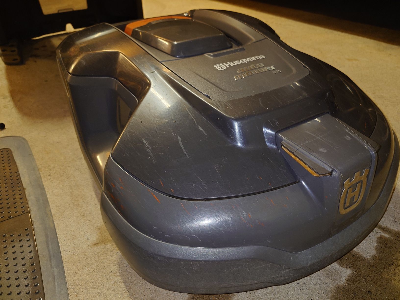 Husqvarna Tondeuses à gazon: Husqvarna automower 315 – D'occasion à Pompaples par joyrider_66
