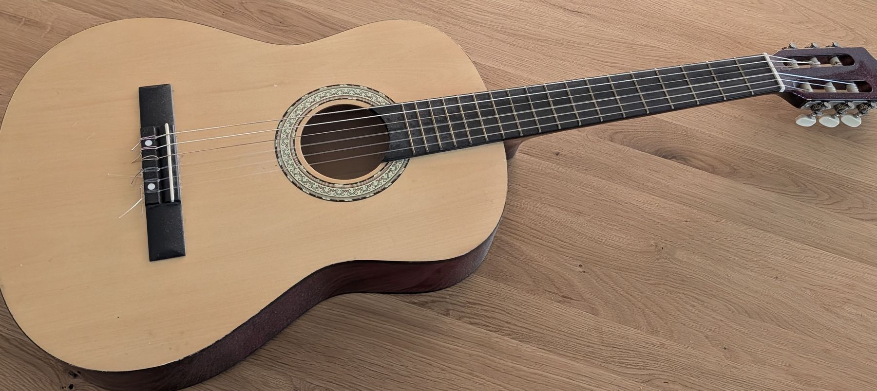 Strumenti musicali: Klassische Gitarre, braun, gebraucht – Usato da Feuerthalen venduto da mar_ra10