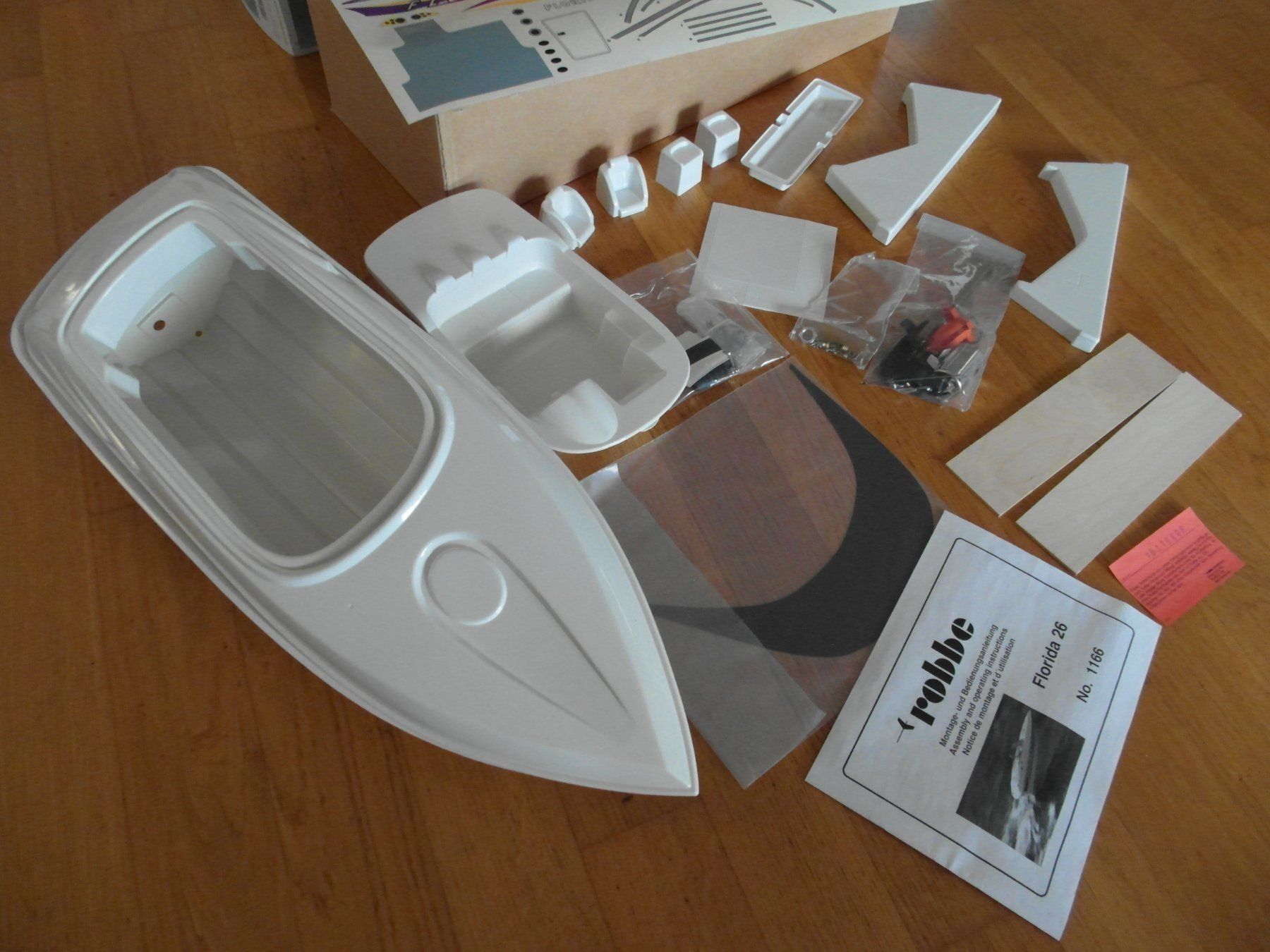 Robbe Modellismo RC: Florida 26 Sportboot von Robbe – Nuovo e nell'imballaggio originale da Bütschwil venduto da creativelight 3