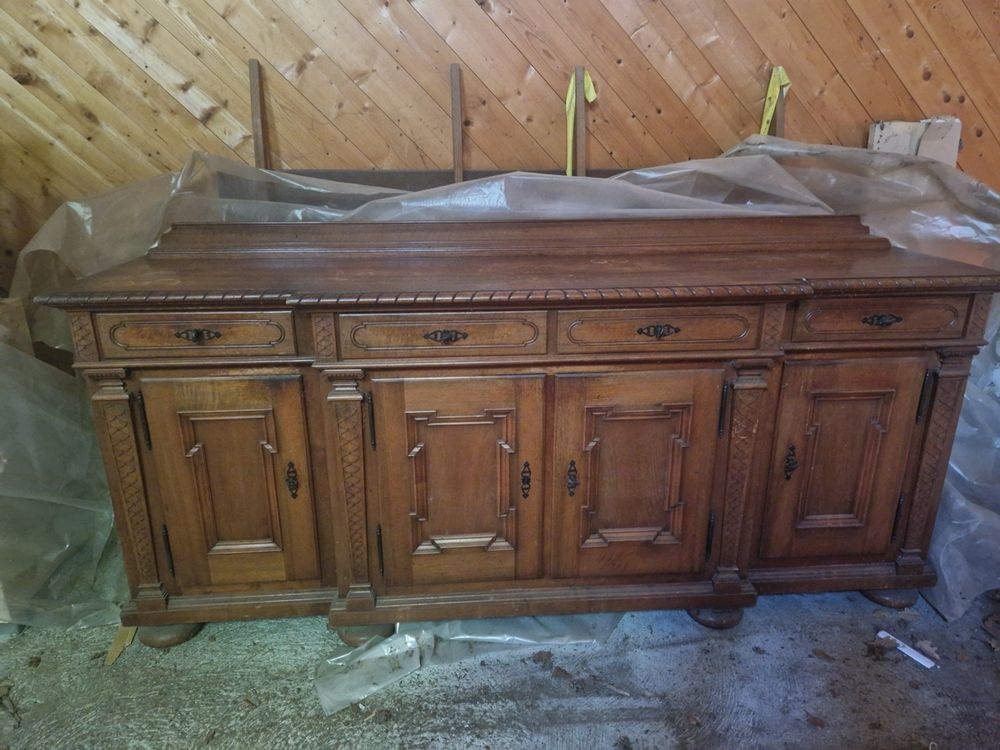 Buffets: Buffet-Schrank aus Massivholz mit viel Stauraum! – D'occasion à Bleienbach par radcat