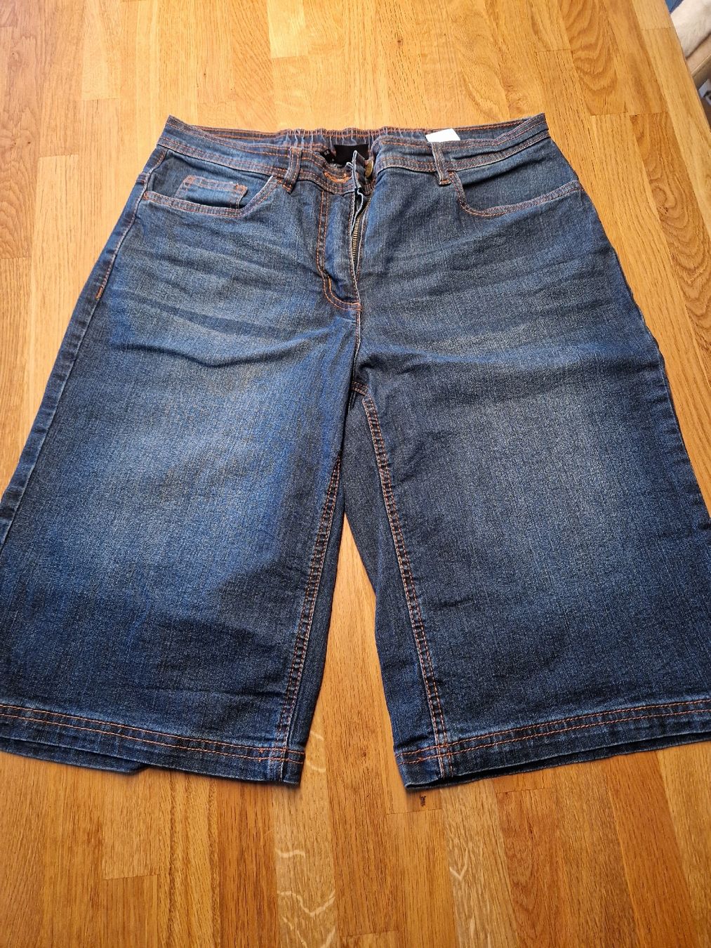 Jeans: Jeanshose Kurz Gr.42 – Neu (gemäss Beschreibung) aus Kulmerau von Doene7