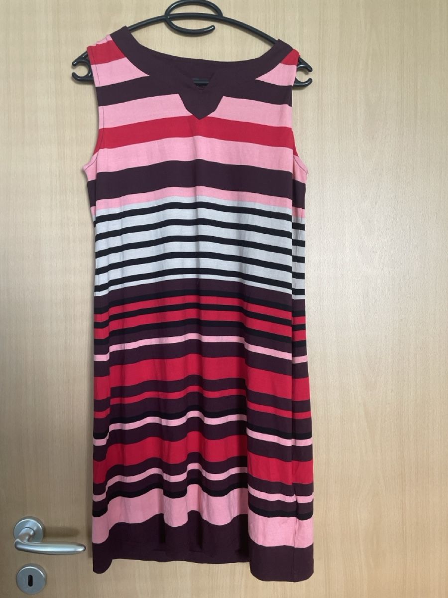 Taifun Kleider: Neues Taifun Kleid Gr 38 – Neu (gemäss Beschreibung) aus Illnau von cla_jqf8