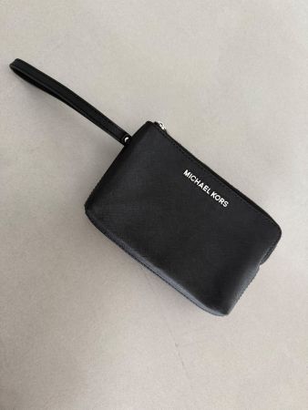 Pochette Michael Kors nera con zip ottimo stato