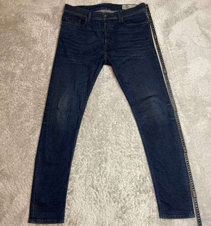 Diesel Tepphar W33 L32 Slim-Carrot Jeans Dunkelblau
