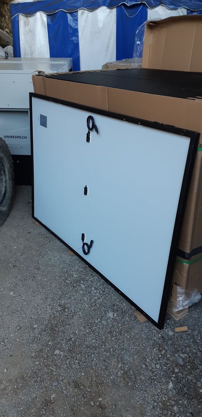 Dispositivi a energia solare: Palette 40x 425Watt Solarpaneele, PV panel, Photovoltaik – Nuovo e nell'imballaggio originale da Kienberg venduto da UNIRESPO-GmbH 2