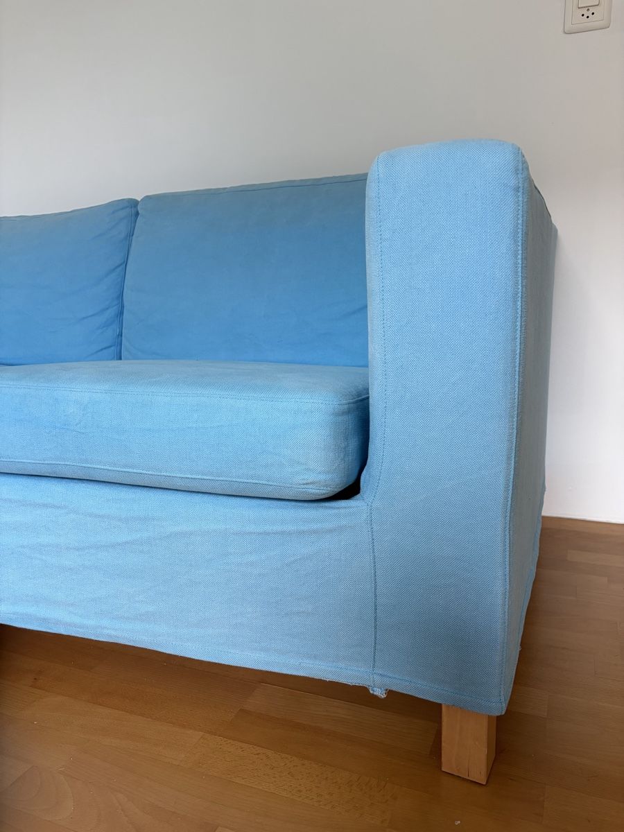 Divani: 2er Bettsofa hellblau, sehr guter Zustand – Usato da Dübendorf venduto da vamei22 1