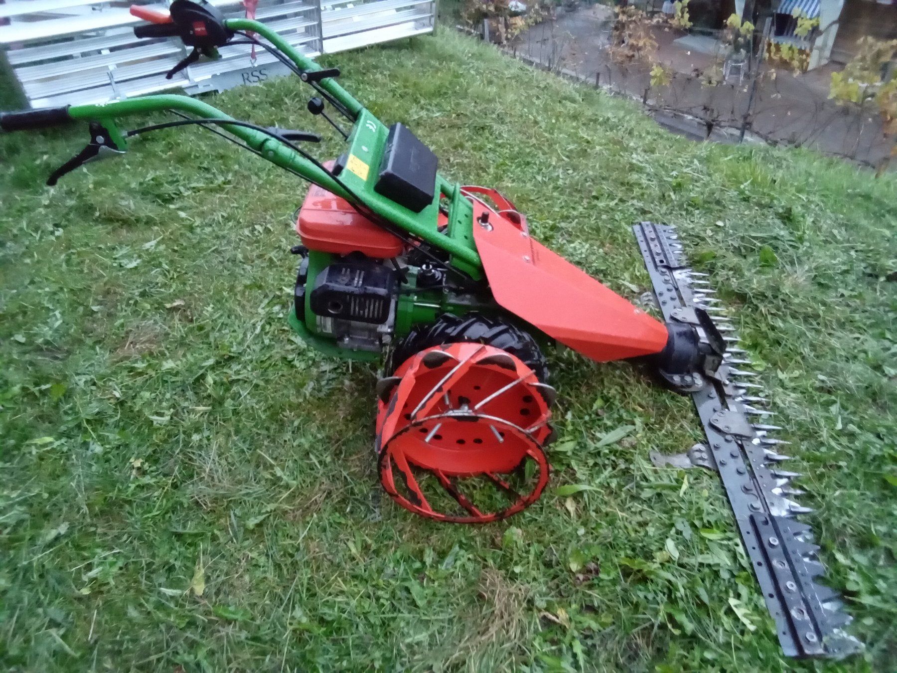 Agria Tutte le macchine: Top Bergmäher Agria 5400 – Usato da Weissenburg venduto da Womabe 1
