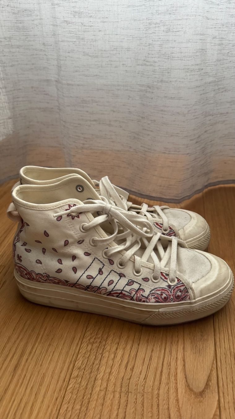 Adidas Scarpe da donna: Adidas Chucks weiss – Usato da Chur venduto da vi_milena 1