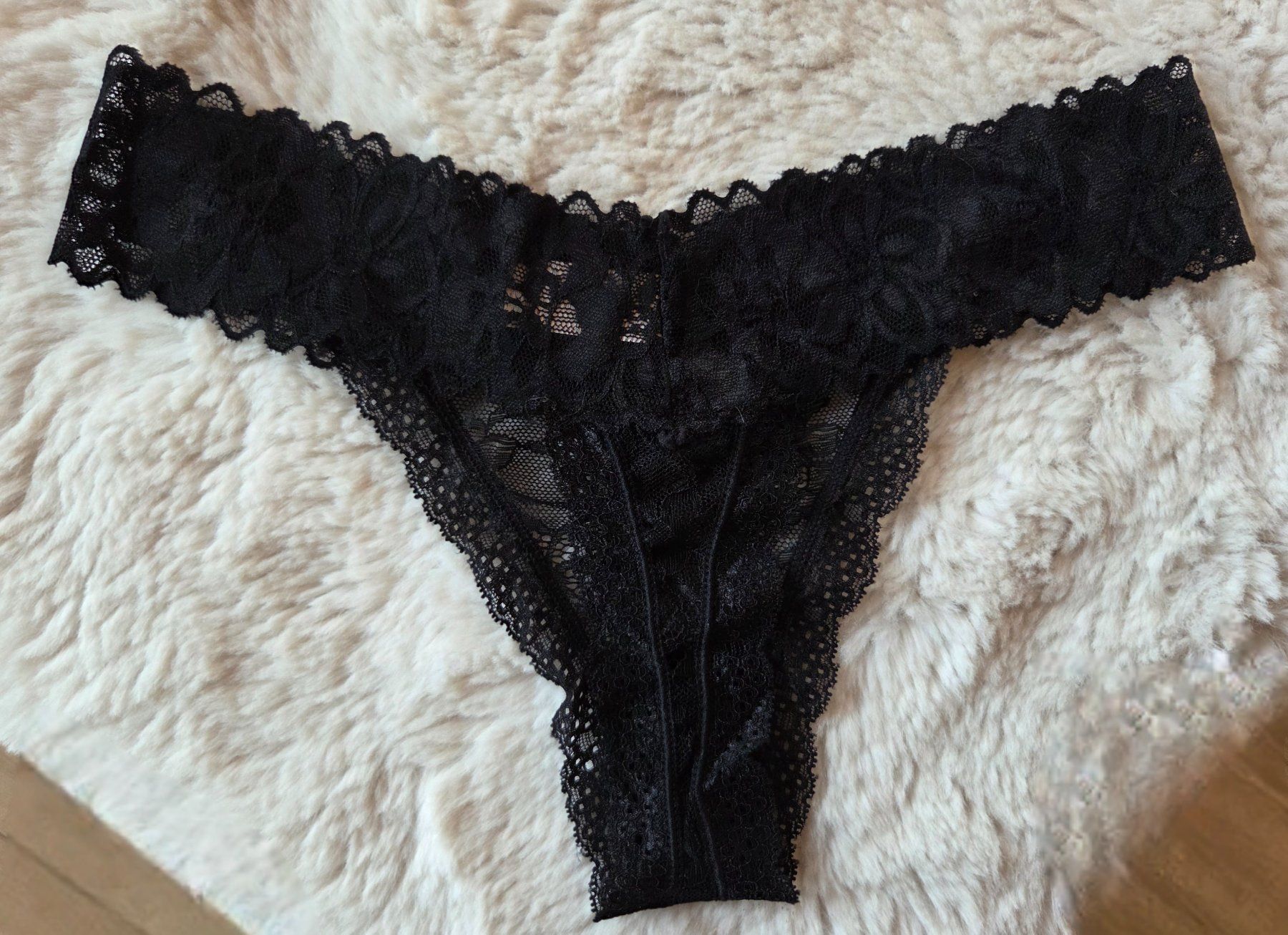 Sonstige Unterwäsche: String/Slip Spitze schwarz,Gr.S – Gebraucht aus Siblingen von Vany_McDougall 3