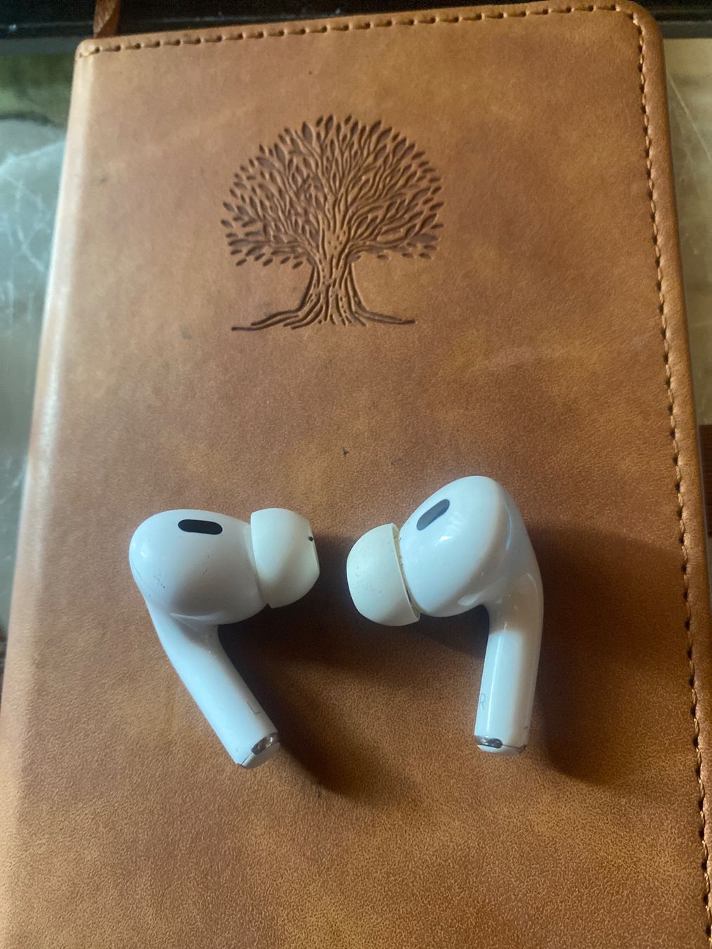 Apple Casques audio: X2 AirPods Pro 2nd Génération – D'occasion à Les Moulins par mst_r2cm 1