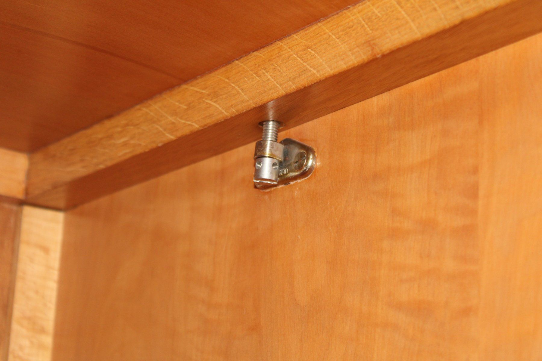 Armadi: antiker Schrank (SN) – Usato da Schaan venduto da antikes_und_kurioses 4