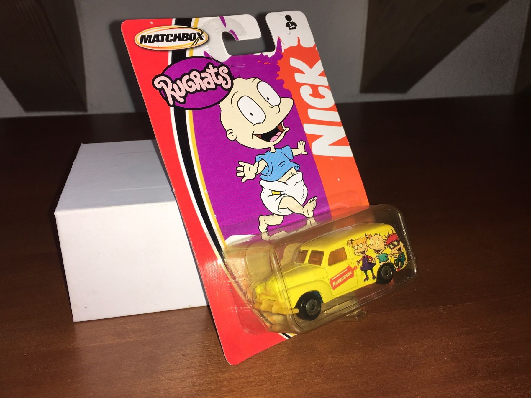 Matchbox Modellini d'auto: FJ Holden Panel Nickelodeon Rugrats - Matchbox 2004 – Nuovo (secondo la descrizione) da Wohlen AG venduto da PrivatSammlung 1