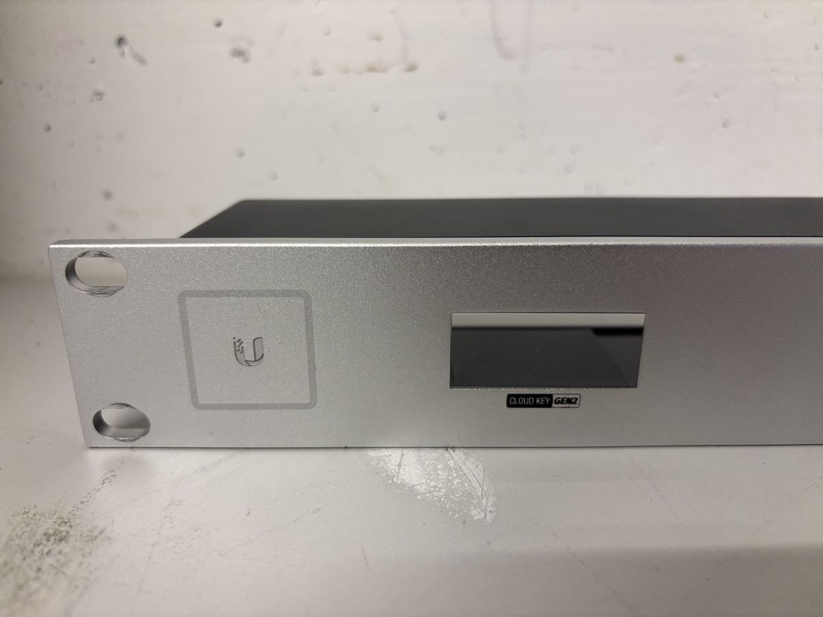 Ubiquiti Server: Ubiquiti Cloud Key G2 Rack Mount – Gebraucht aus Urdorf von Mammut44 1