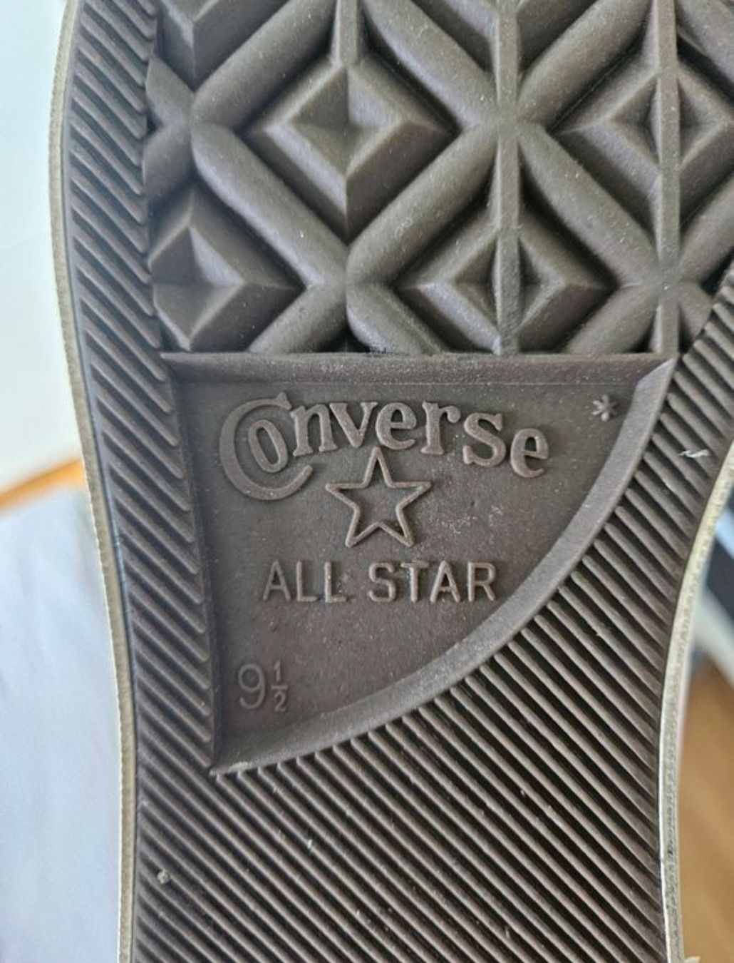 Converse Scarpe da uomo: CDG x Converse Chuck Taylor – Nuovo (secondo la descrizione) da Zollikofen venduto da Vintageforyou 1
