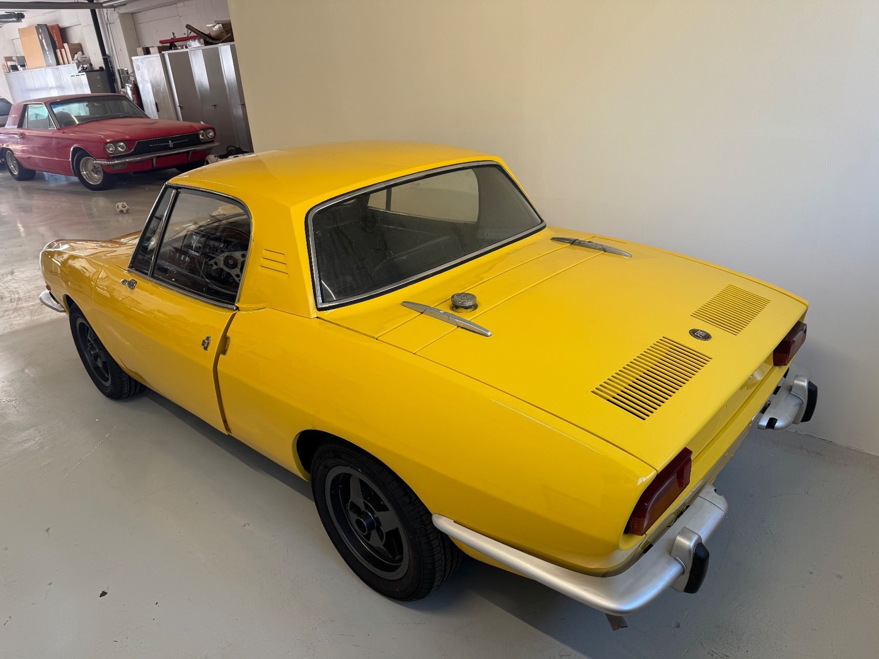 Fiat Autos: Fiat 850 Spider Cabriolet Hardtop – D'occasion à Felsberg par Vahid7 2