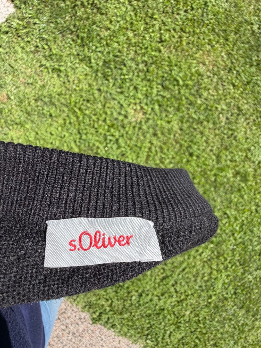 S.Oliver Giacche: S. Oliver - Schwarzer Poncho  - Top zustand – Usato da Cugnasco venduto da tizianaq 3