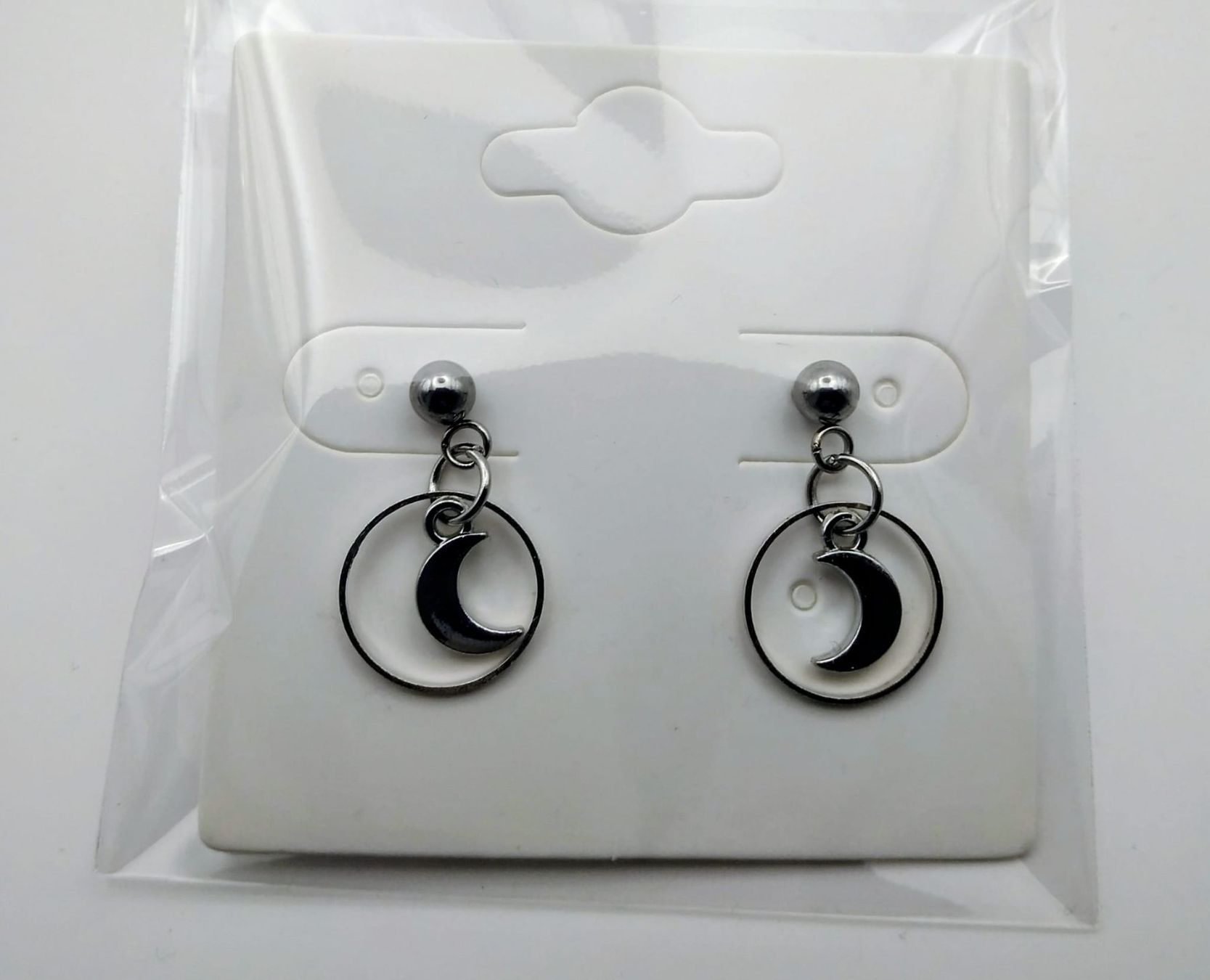 Orecchini pendenti & Orecchini a lobo: Ohrstecker "Ring Mond". Mini CHARM - Ohrringe Farbe Silber – Nuovo e nell'imballaggio originale da Zürich venduto da Flitzi2005 2