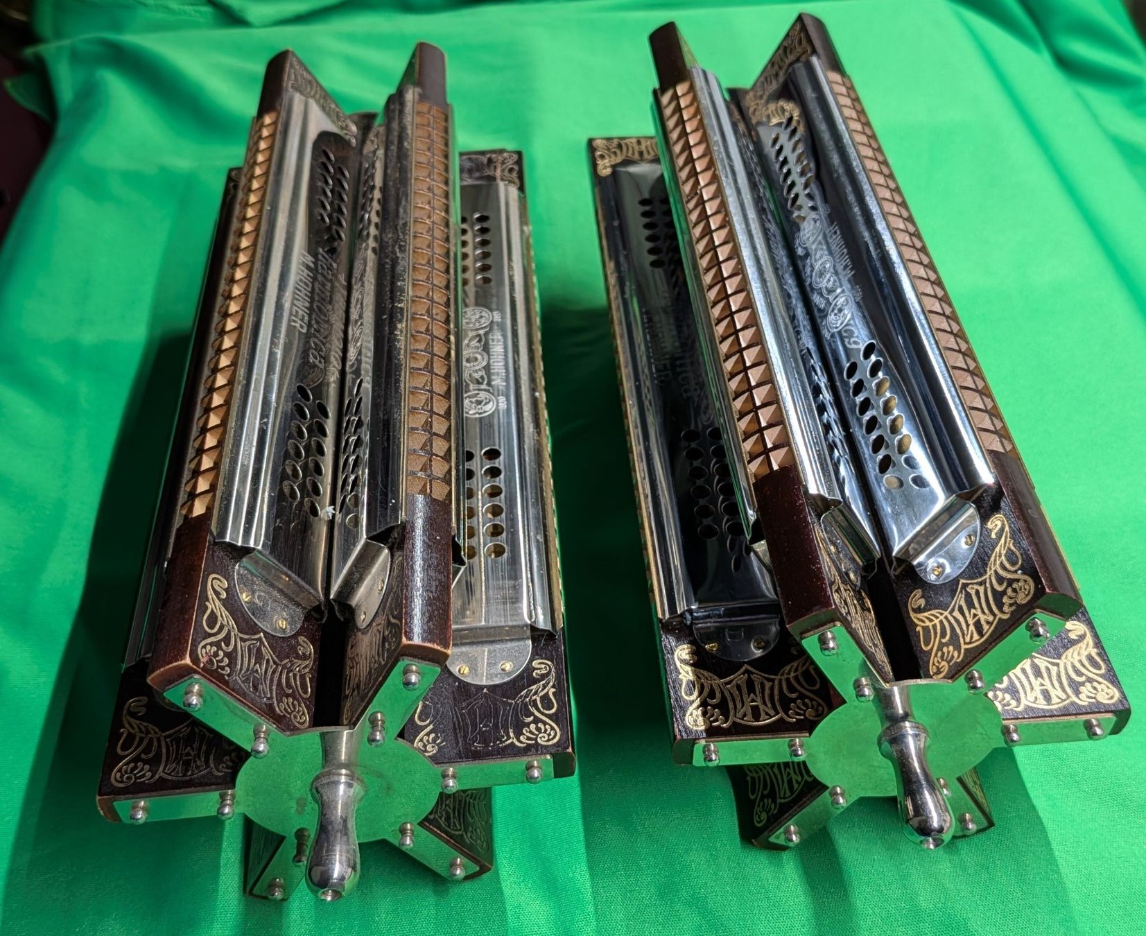 Hohner Musikinstrumente: Mundharmonika – Gebraucht aus Winterthur von Catscan 2