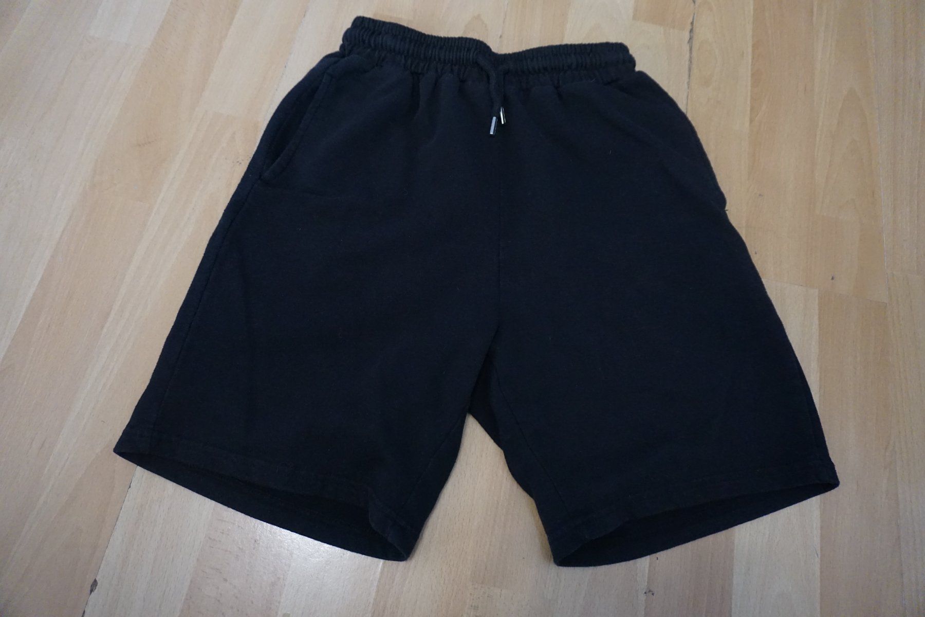 Hosen: Schwarze Even&Odd Shorts, Gr.S – Gebraucht aus Zürich von einalemjena