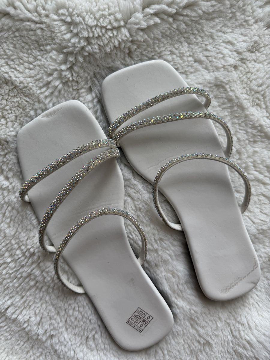 Chaussures femmes: Pantoletten, flach weiss – D'occasion à Villmergen par mel_5ywd