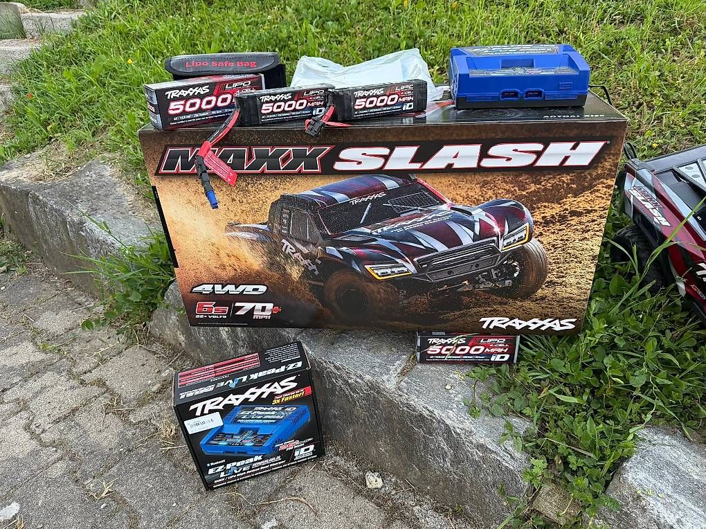 RC Kits de montage: Traxxas Maxx Slash – D'occasion à Sommeri par PrisMisch785