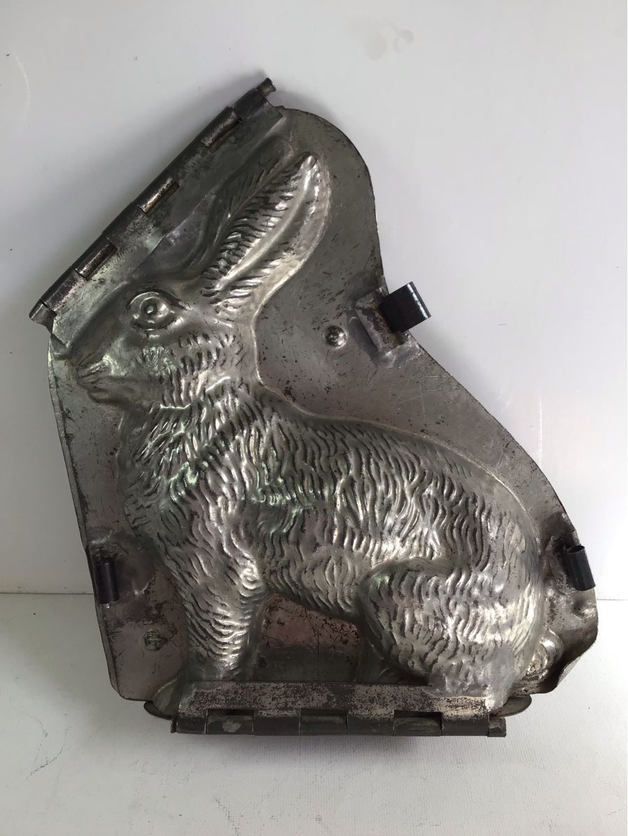 Teglie da forno: Uralte Antike Schoggihasen Gussform – Usato da St. Gallen venduto da Goldlilly