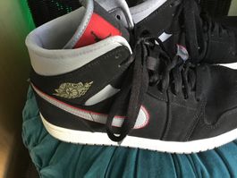 A saisir  NIKE AIR JORDAN, t. 41, neuves portées une fois!!!
