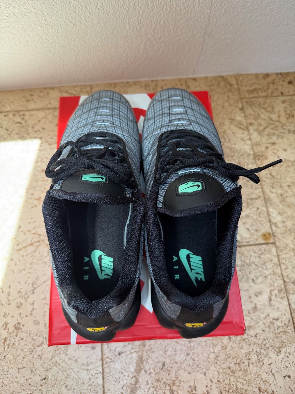 Nike Scarpe da uomo: Nike Air Max Plus "Spirograph" – Usato da Worb venduto da le_castor 4