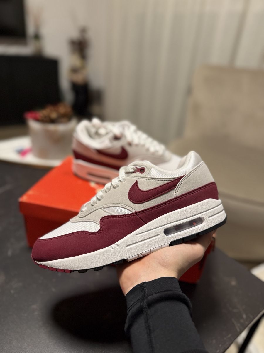 Nike Scarpe da uomo: Nike Air Max 1 '87 Stranger Things taille 40 – Nuovo e nell'imballaggio originale da Yverdon-les-Bains venduto da ioustock