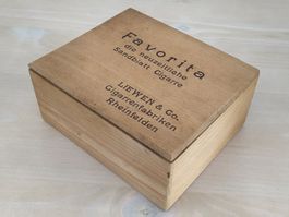 Zigarrenkiste "Favorita" aus Holz, Vintage