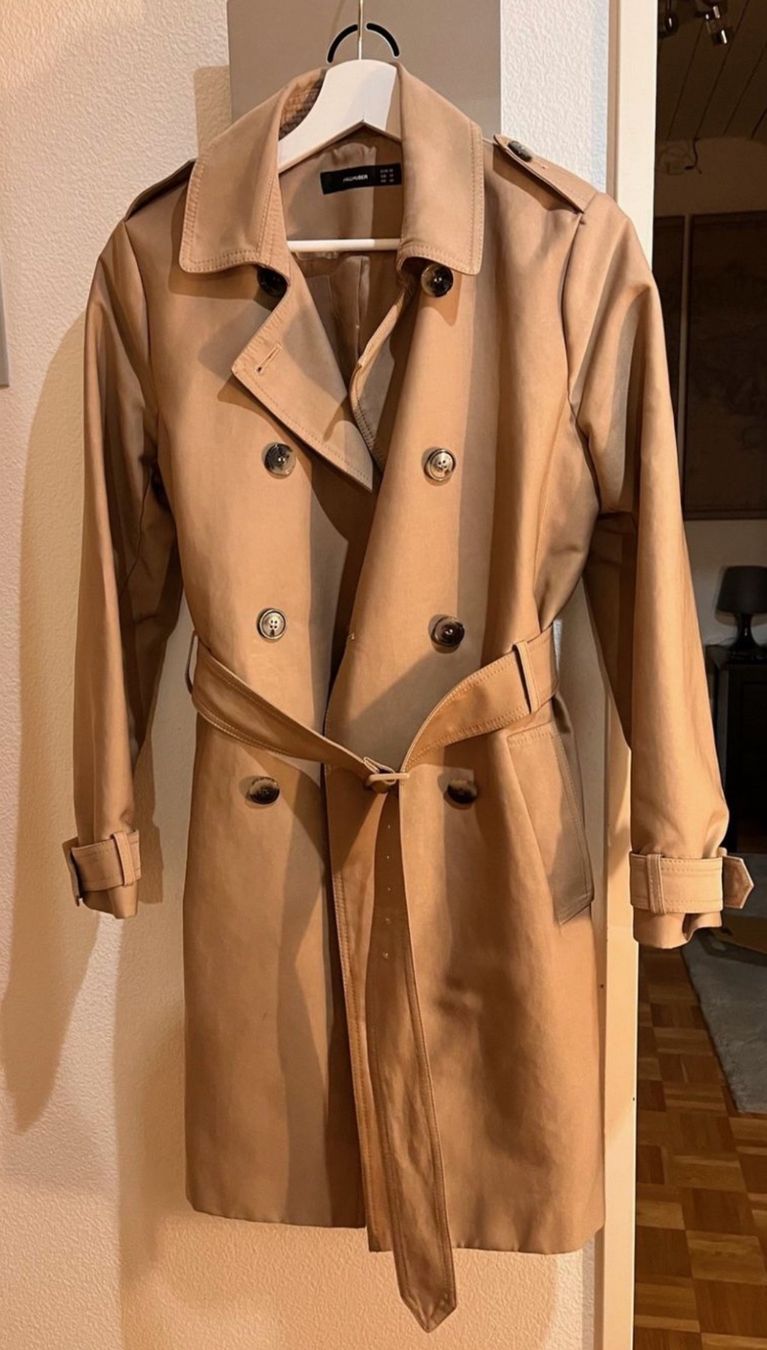 Trenchcoat Damen Hallhuber (Gebraucht) in Reinach BL für CHF 11