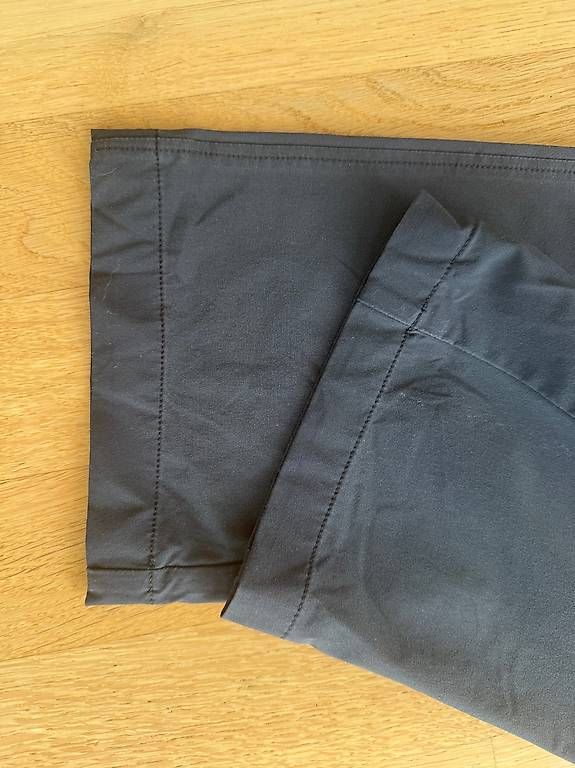 Mammut Pantaloni: Wander-/Walkinghose MAMMUT - Gr. 34 short – Usato da Luzern venduto da 2HIGH4U 2