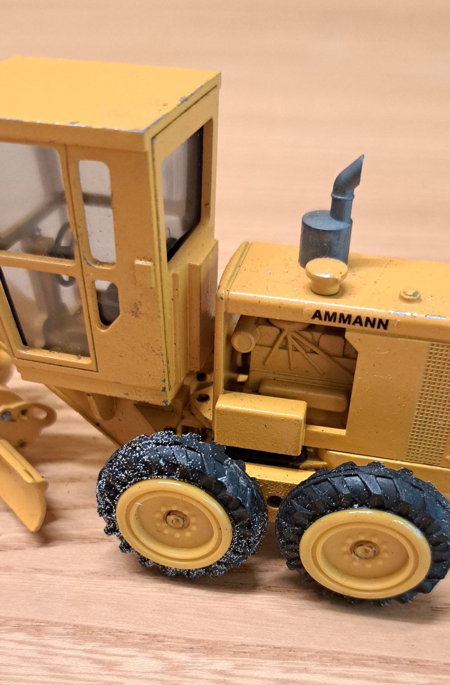 Caterpillar Escavatori: NZG Modell / Caterpillar / Ammann  1:50 – Usato da Dietlikon venduto da kosta.katoglou 8