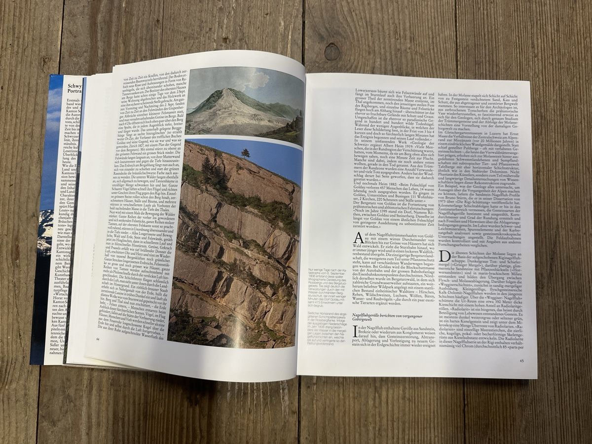 Bücher: Buch Schwyz Portrait eines Kantons Edition 91 – Gebraucht aus Baar von Hillsboro 3