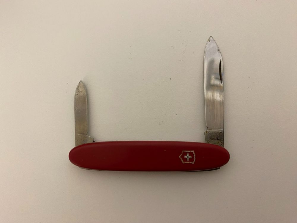 VICTORINOX Form wie Secretary Acheter sur Ricardo