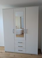 Kleiderschrank Vellerup in gutem Zustand