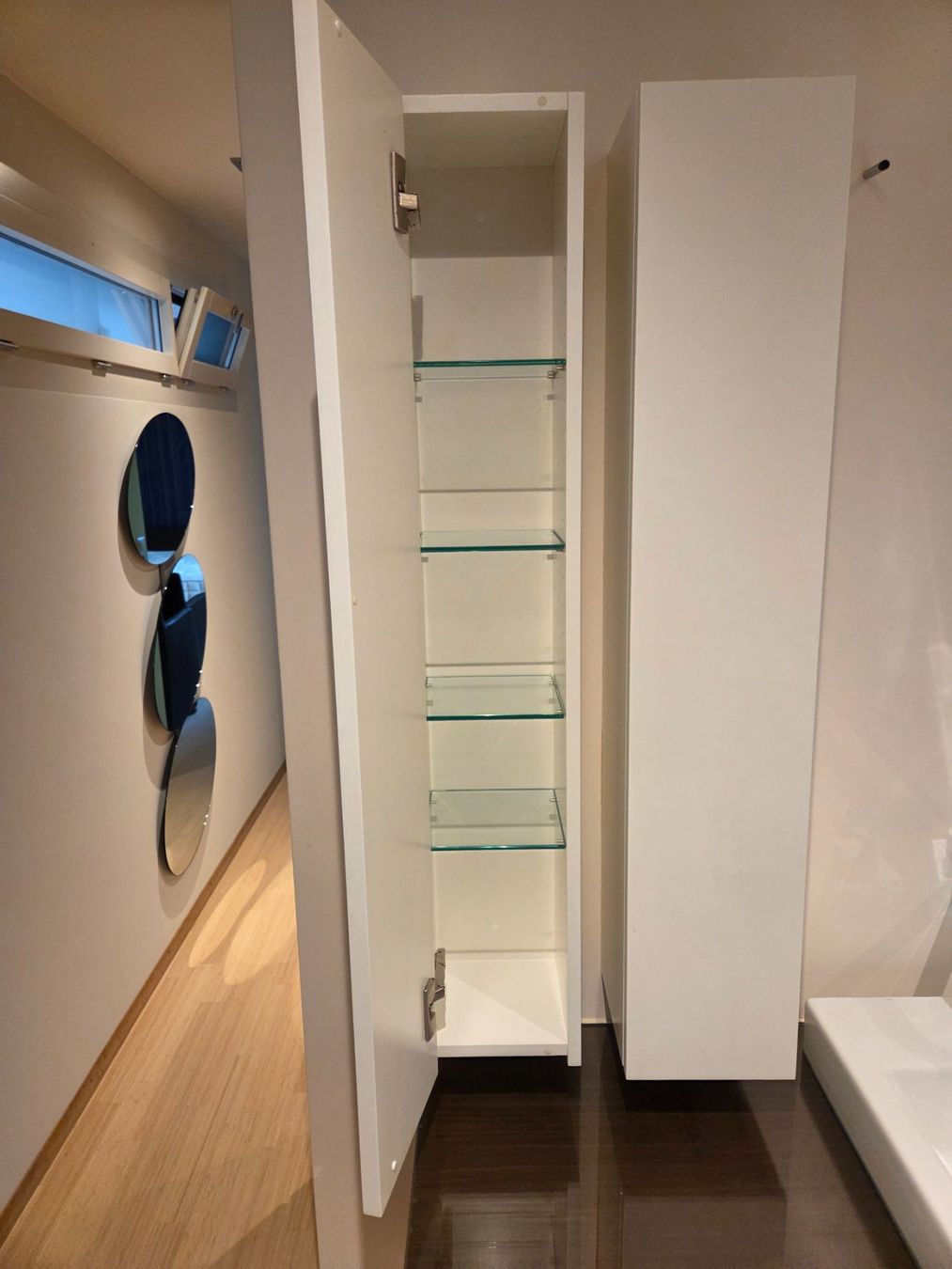 Schränke: Badschränke weiss mit Glasböden – Gebraucht aus Zürich von pat_2frc 2